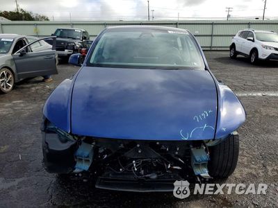Piąte zdjęcie samochodu w środku: 2026 TESLA MODEL Y VIN:7SAYGDEE8TA462502 - miniatura