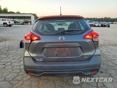 Zdjęcie 6 z 12 samochodu: 2018 NISSAN KICKS SV VIN:3N1CP5CU0JL503751 - miniatura