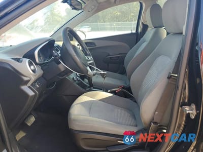 Zdjęcie 7 z 12 samochodu: 2017 CHEVROLET SONIC LS VIN:1G1JB5SH2H4144886 - miniatura