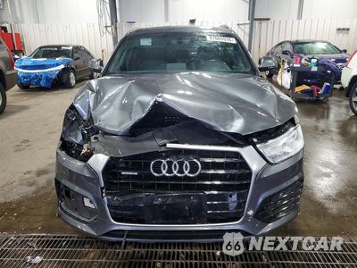 Piąte zdjęcie samochodu w środku: 2018 AUDI Q3 PREMIUM VIN:WA1ECCFS1JR012057 - miniatura
