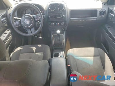 Zdjęcie 8 z 13 samochodu: 2016 JEEP PATRIOT SPORT VIN:1C4NJPBB1GD755509 - miniatura