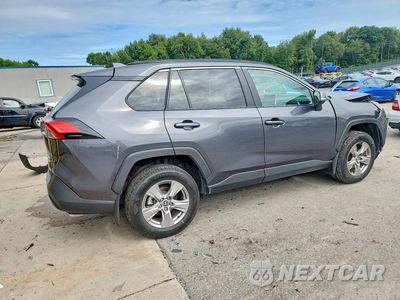 Trzecie zdjęcie samochodu z tyłu: 2025 TOYOTA RAV4 XLE VIN:2T3P1RFV4SW567099 - miniatura