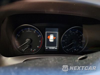 Zdjęcie 9 z 14 samochodu: 2018 TOYOTA RAV4 XLE VIN:JTMRFREV9JD227776 - miniatura