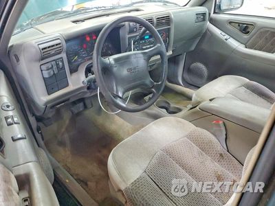 Zdjęcie 8 z 12 samochodu: 1996 GMC SONOMA VIN:1GTDT19W6T8505455 - miniatura