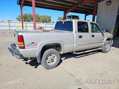 Trzecie zdjęcie samochodu z tyłu: 2004 GMC SIERRA K2500 HEAVY DUTY VIN:1GTHK232X4F221646 - miniatura