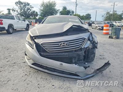 Piąte zdjęcie samochodu w środku: 2015 HYUNDAI SONATA SE VIN:5NPE24AF9FH120661 - miniatura