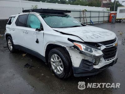 Czwarte zdjęcie samochodu z boku: 2021 CHEVROLET TRAVERSE LS VIN:1GNEVFKWXMJ172636 - miniatura