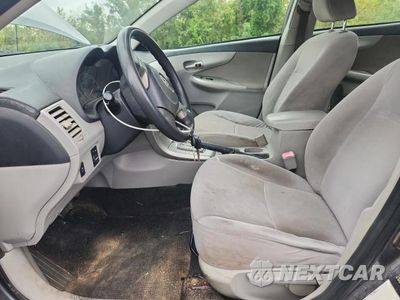 Zdjęcie 7 z 12 samochodu: 2013 TOYOTA COROLLA LE VIN:JTDBU4EE4DJ119940 - miniatura
