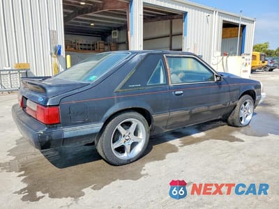 Trzecie zdjęcie samochodu z tyłu: 1991 FORD MUSTANG LX VIN:1FACP41M7MF182290 - miniatura