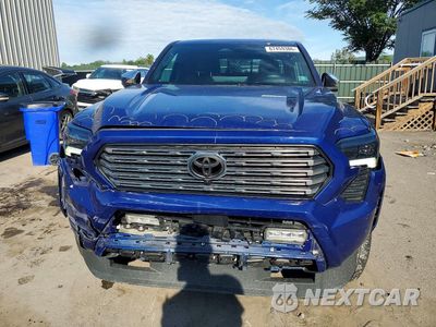 Piąte zdjęcie samochodu w środku: 2024 TOYOTA TACOMA LIMITED VIN:3TYLB5JN6RT007886 - miniatura