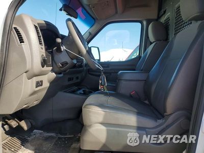 Zdjęcie 7 z 14 samochodu: 2016 NISSAN NV2500 DELIVERY VAN VIN:1N6BF0LY2GN815853 - miniatura