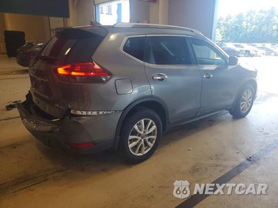 Trzecie zdjęcie samochodu z tyłu: 2017 NISSAN ROGUE SV VIN:5N1AT2MV7HC897210 - miniatura