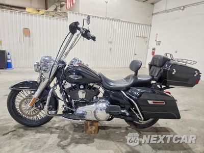 Trzecie zdjęcie samochodu z tyłu: 2015 HARLEY-DAVIDSON FLHR ROAD KING VIN:1HD1FBM1XFB699554 - miniatura