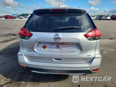 Zdjęcie 6 z 13 samochodu: 2017 NISSAN ROGUE SV VIN:KNMAT2MT3HP512043 - miniatura