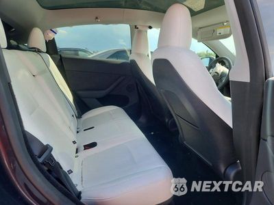Zdjęcie 11 z 13 samochodu: 2025 TESLA MODEL Y VIN:7SAYGDEE9SA350340 - miniatura