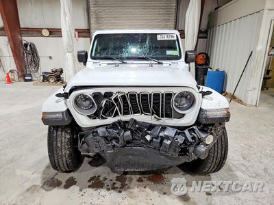 Piąte zdjęcie samochodu w środku: 2025 JEEP WRANGLER SAHARA 4XE VIN:1C4RJXP65SW577971 - miniatura