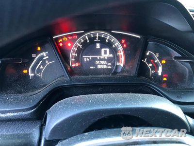 Zdjęcie 8 z 13 samochodu: 2018 HONDA CIVIC LX VIN:19XFC2F54JE205555 - miniatura