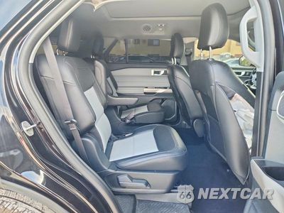 Zdjęcie 10 z 12 samochodu: 2024 FORD EXPLORER XLT VIN:1FMSK8DH7RGA76591 - miniatura