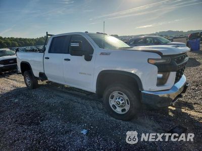 Czwarte zdjęcie samochodu z boku: 2021 CHEVROLET SILVERADO K2500 HEAVY DUTY VIN:1GC4YLE7XMF106895 - miniatura