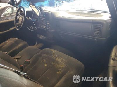 Zdjęcie 8 z 12 samochodu: 2000 CHEVROLET SILVERADO K2500 VIN:1GCGK24U8YE155783 - miniatura
