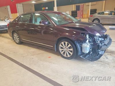 Czwarte zdjęcie samochodu z boku: 2011 TOYOTA AVALON LIMITED VIN:4T1BK3DB0BU402351 - miniatura