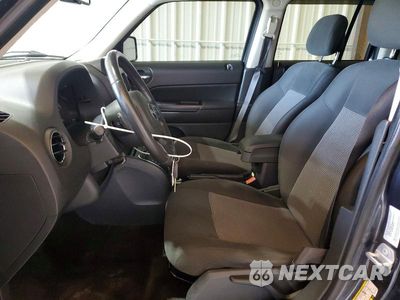 Zdjęcie 7 z 13 samochodu: 2016 JEEP PATRIOT LATITUDE VIN:1C4NJPFB4GD519236 - miniatura