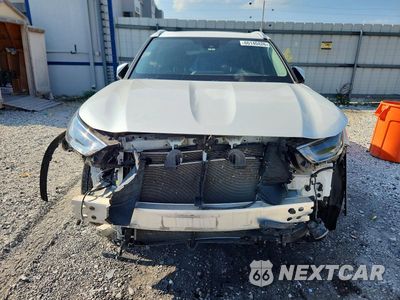 Piąte zdjęcie samochodu w środku: 2022 TOYOTA HIGHLANDER XLE VIN:5TDGZRAH9NS091450 - miniatura