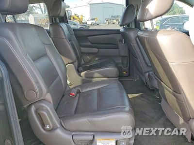 Zdjęcie 11 z 14 samochodu: 2015 HONDA ODYSSEY TOURING VIN:5FNRL5H91FB031377 - miniatura