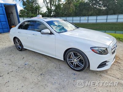 Czwarte zdjęcie samochodu z boku: 2017 MERCEDES-BENZ E 300 VIN:WDDZF4JB3HA110923 - miniatura