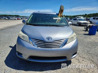Piąte zdjęcie samochodu w środku: 2016 TOYOTA SIENNA LE VIN:5TDKK3DC5GS761980 - miniatura