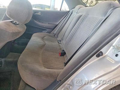 Zdjęcie 10 z 12 samochodu: 1998 HONDA ACCORD LX VIN:1HGCG5646WA077587 - miniatura