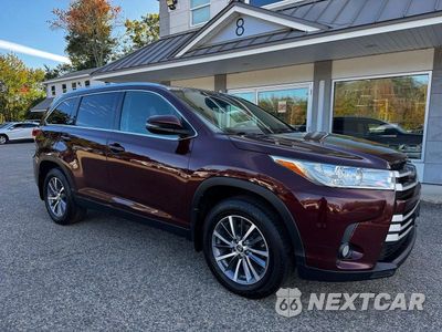 2019 TOYOTA HIGHLANDER XLE 5TDJZRFH7KS970522 - główne zdjęcie licytacji z USA - miniatura