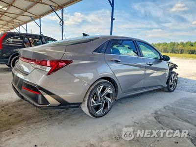 Trzecie zdjęcie samochodu z tyłu: 2025 HYUNDAI ELANTRA SEL VIN:KMHLS4DG0SU937802 - miniatura