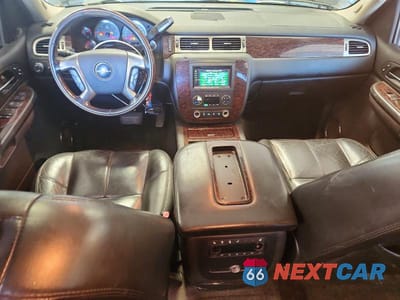 Zdjęcie 8 z 13 samochodu: 2007 GMC YUKON XL DENALI VIN:1GKFK66827J197685 - miniatura