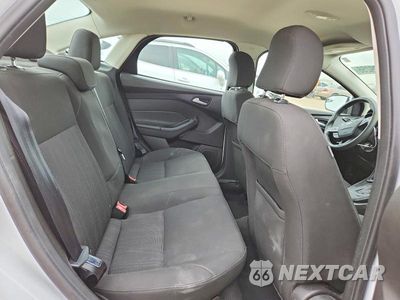 Zdjęcie 10 z 13 samochodu: 2016 FORD FOCUS SE VIN:1FADP3F23GL303053 - miniatura