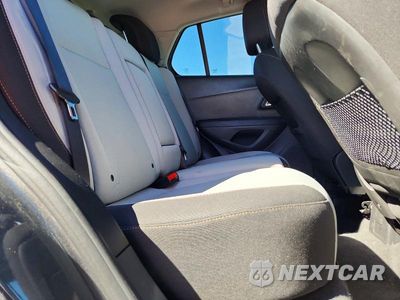 Zdjęcie 11 z 13 samochodu: 2020 CHEVROLET TRAX LS VIN:3GNCJKSBXLL264510 - miniatura