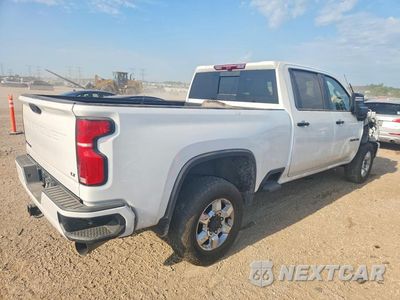 Trzecie zdjęcie samochodu z tyłu: 2024 CHEVROLET SILVERADO K3500 LT VIN:2GC4YTEY7R1228556 - miniatura