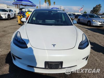 Piąte zdjęcie samochodu w środku: 2019 TESLA MODEL 3 VIN:5YJ3E1EB2KF512572 - miniatura