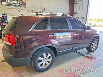 Trzecie zdjęcie samochodu z tyłu: 2012 KIA SORENTO LX VIN:5XYKT4A60CG222465 - miniatura