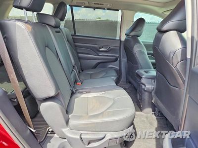 Zdjęcie 11 z 14 samochodu: 2026 TOYOTA GRAND HIGHLANDER XLE VIN:5TDABAA5XTS003519 - miniatura