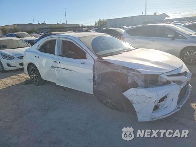 Czwarte zdjęcie samochodu z boku: 2021 TOYOTA CAMRY SE VIN:4T1G31AK4MU027563 - miniatura