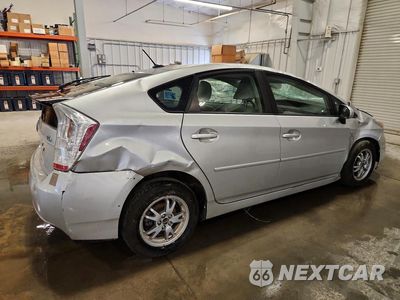 Trzecie zdjęcie samochodu z tyłu: 2011 TOYOTA PRIUS THREE VIN:JTDKN3DU6B5308742 - miniatura