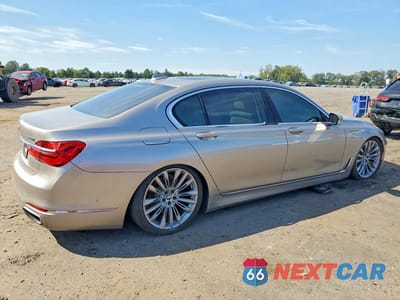 Trzecie zdjęcie samochodu z tyłu: 2016 BMW 750 XI VIN:WBA7F2C53GG418258 - miniatura