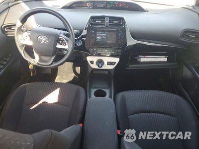 Zdjęcie 8 z 13 samochodu: 2016 TOYOTA PRIUS TWO VIN:JTDKBRFU1G3500596 - miniatura