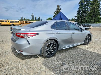 Trzecie zdjęcie samochodu z tyłu: 2018 TOYOTA CAMRY HYBRID SE VIN:4T1B21HK7JU007984 - miniatura