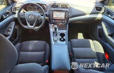 Zdjęcie 8 z 12 samochodu: 2017 NISSAN MAXIMA 3.5 S VIN:1N4AA6AP9HC362571 - miniatura
