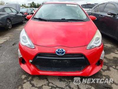 Piąte zdjęcie samochodu w środku: 2015 TOYOTA PRIUS C TWO VIN:JTDKDTB32F1093743 - miniatura