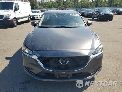 Piąte zdjęcie samochodu w środku: 2018 MAZDA 6 SPORT VIN:JM1GL1UM6J1308407 - miniatura