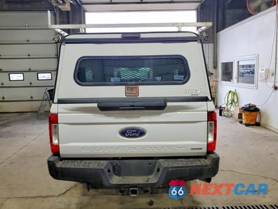 Zdjęcie 6 z 12 samochodu: 2019 FORD F250 SUPER DUTY VIN:1FTBF2A61KEF23121 - miniatura