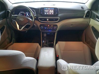 Zdjęcie 8 z 13 samochodu: 2019 HYUNDAI TUCSON SE VIN:KM8J23A48KU940376 - miniatura